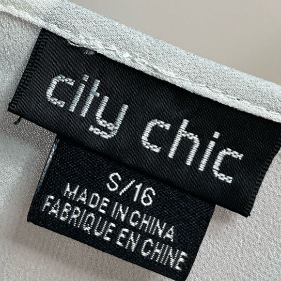 5 for $25🔥City Chic Sheer White Blouse Size 16 - Picture 5 of 6